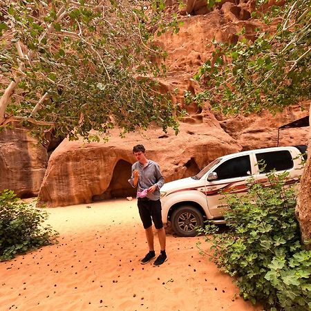 Stargazing Camp & Tours Hotell Wadi Rum Exteriör bild