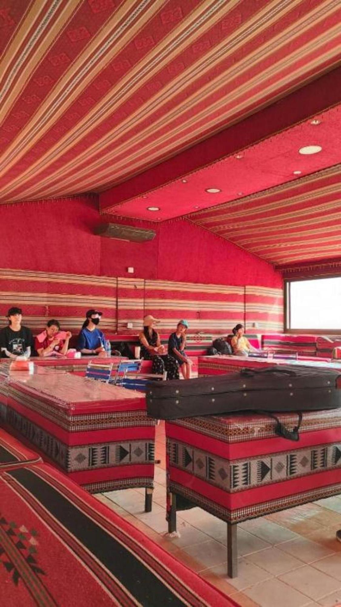 Stargazing Camp & Tours Hotell Wadi Rum Exteriör bild