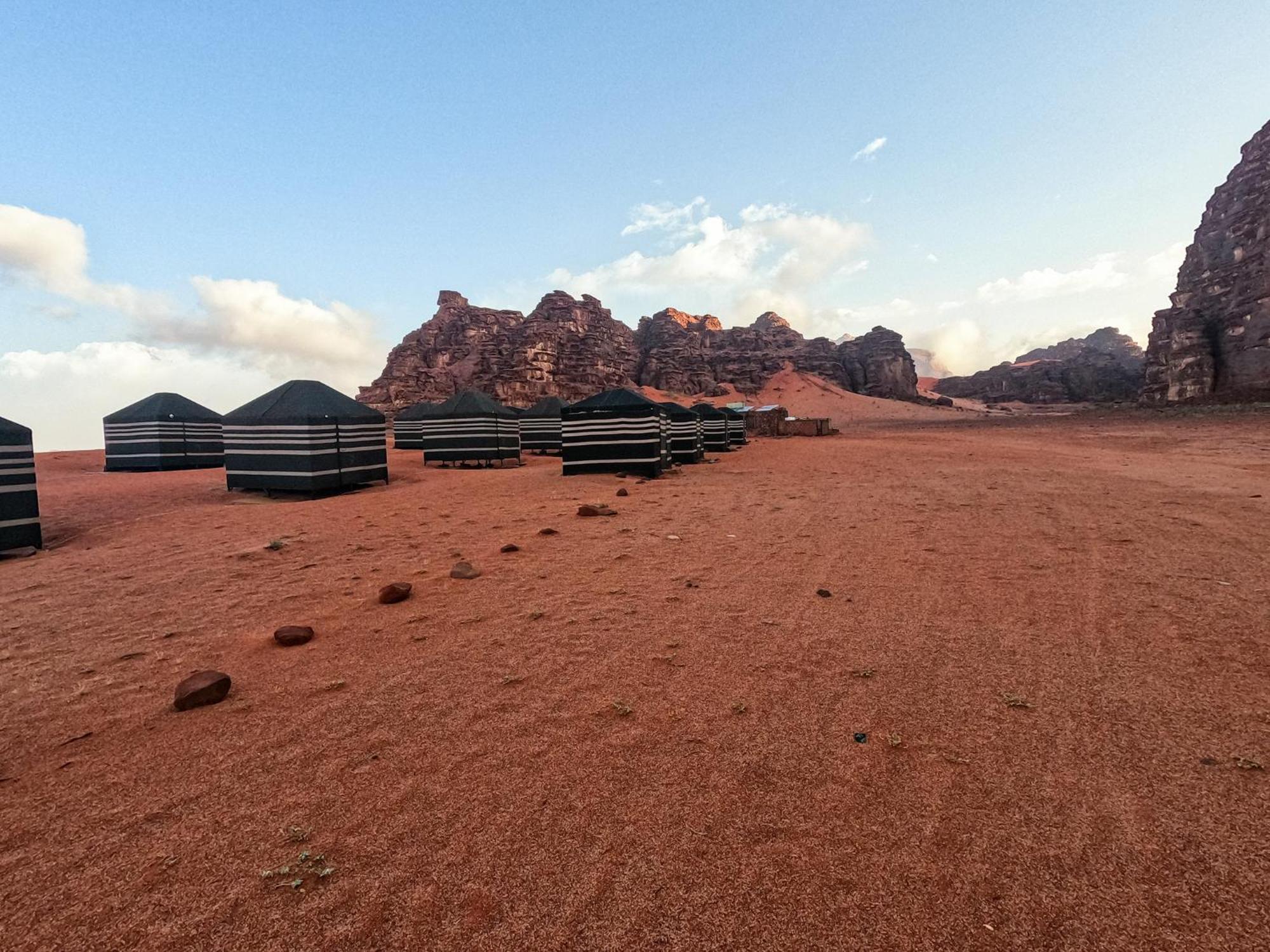Stargazing Camp & Tours Hotell Wadi Rum Exteriör bild