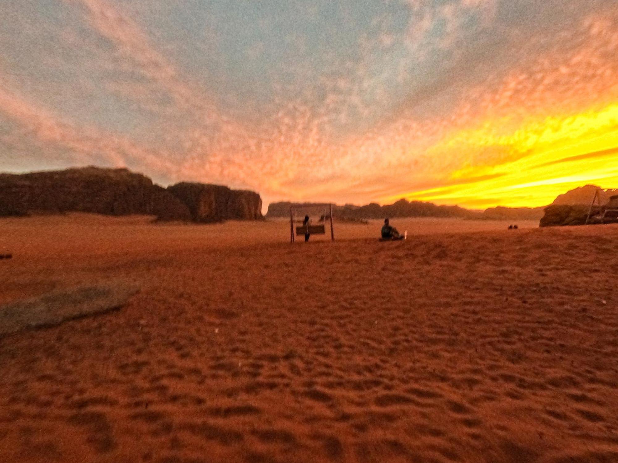Stargazing Camp & Tours Hotell Wadi Rum Exteriör bild