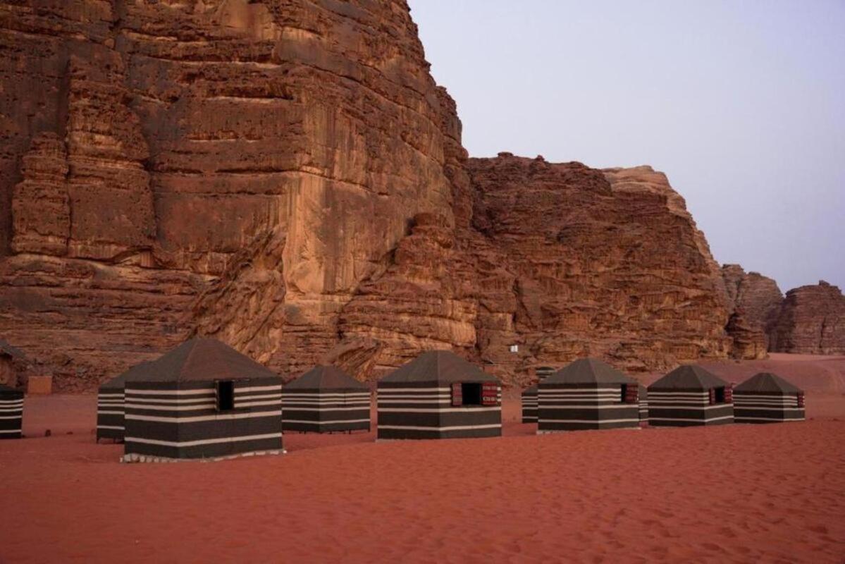 Stargazing Camp & Tours Hotell Wadi Rum Exteriör bild